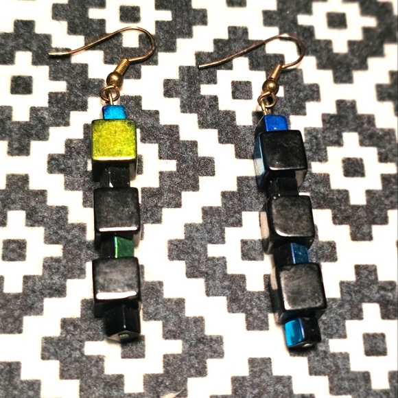 Hematite Cube Dangle Color Shifting Earrings Iridescent Black Blue Metallic - Picture 5 of 6